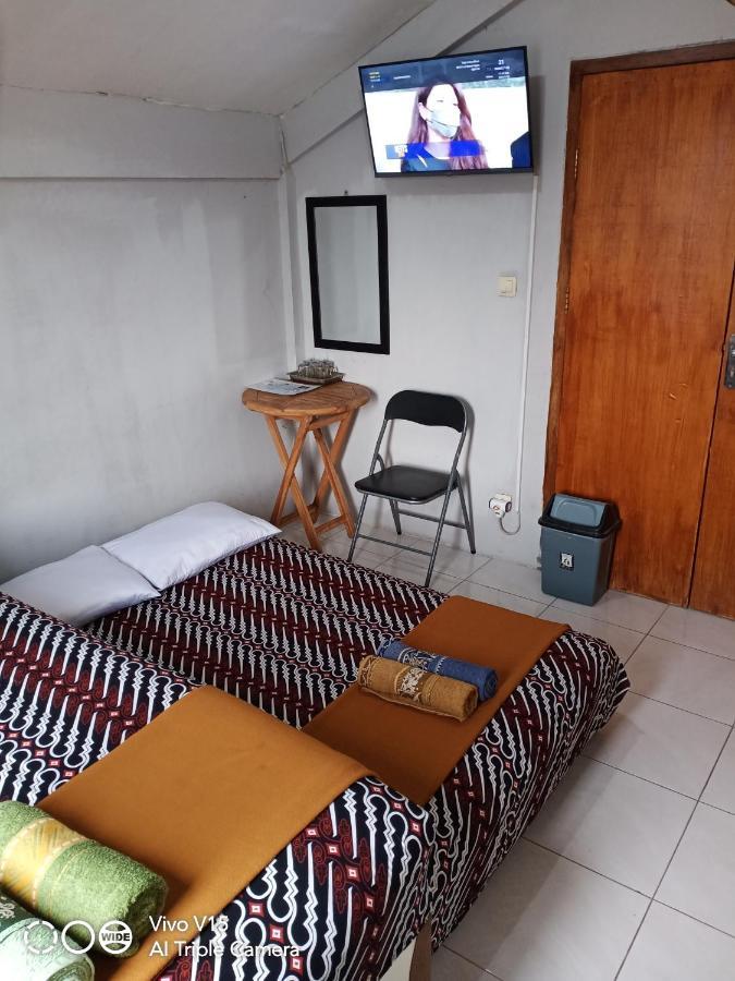 Losmen Fadel Malioboro Jogja Yogyakarta Kültér fotó